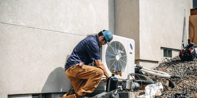 نصب داکت اسپلیت در یزد